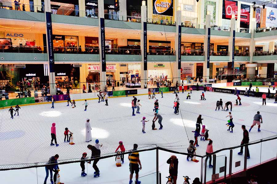Dubai Mall och skridskobanan