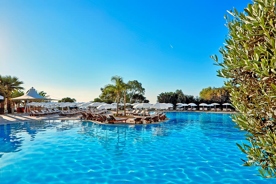 Poolområdet på hotell Grecian Park i Fig Tree Bay, Cypern