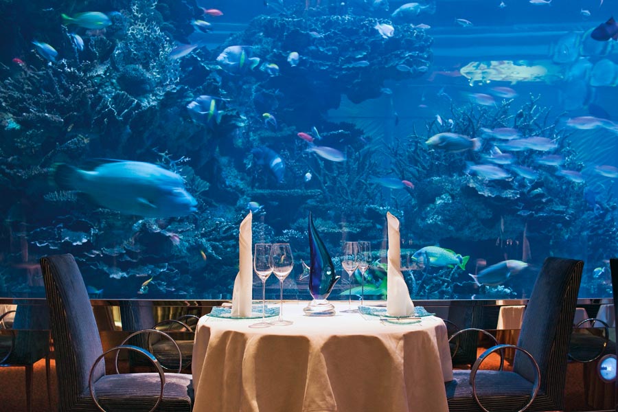  Fisk- och skaldjursrestaurangen på Burj Al Arab i Dubai
