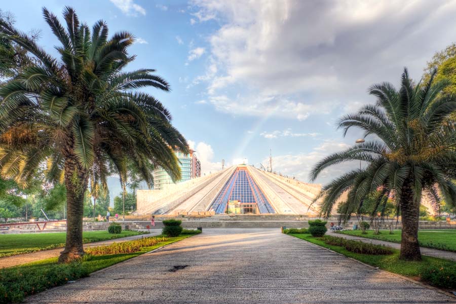 Pyramiden i Tirana