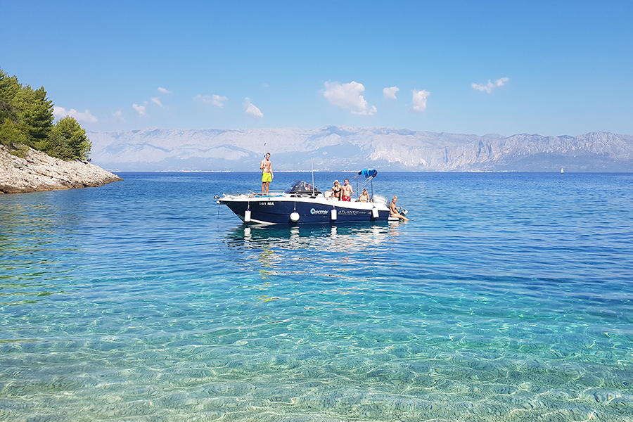 Hyr båt, Kroatien