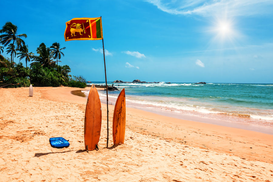 Surfa, dyk och yoga på Sri Lanka