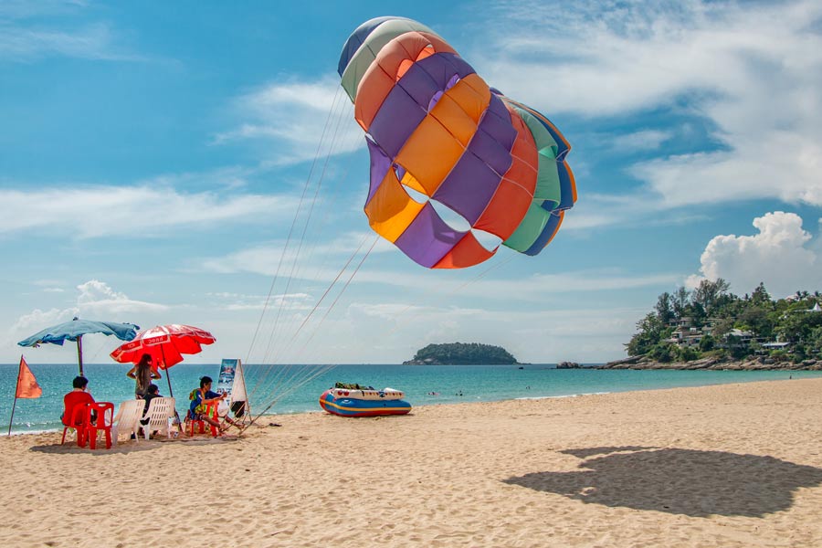 Kata Noi Beach på Phuket, Thailand
