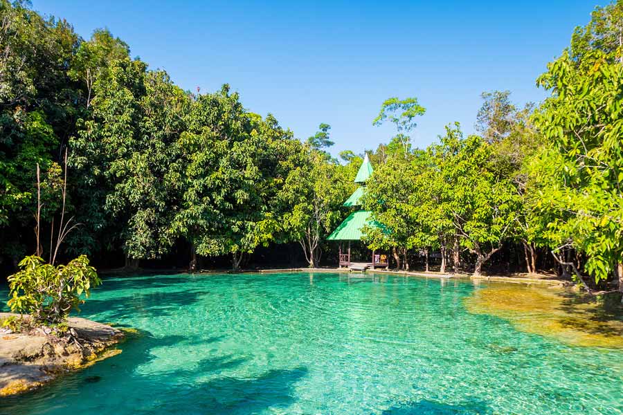Emerald Lake på Krabi - restpis Apollo.se